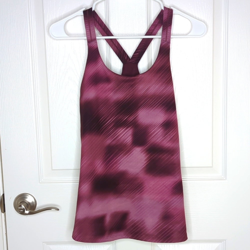 Athleta Optimism Alpine Chia Workout Tank with Built in Shelf Bra Small